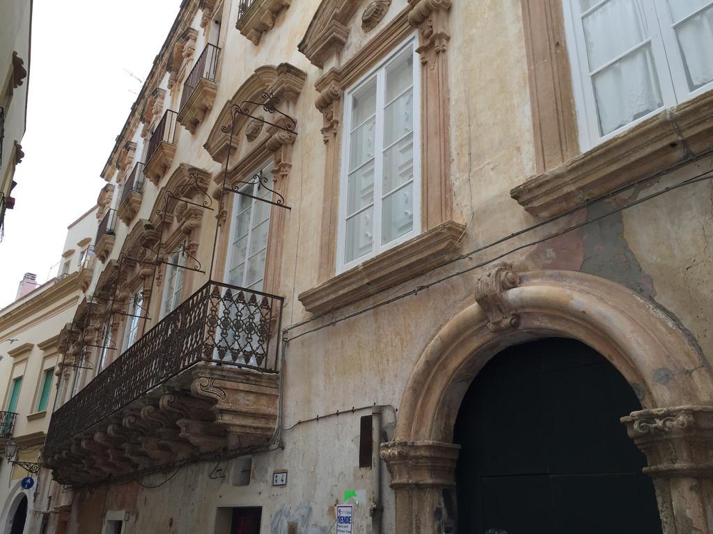 Apartamento Palazzo Doxi Fontana Dimora Storica Gallipoli Exterior foto